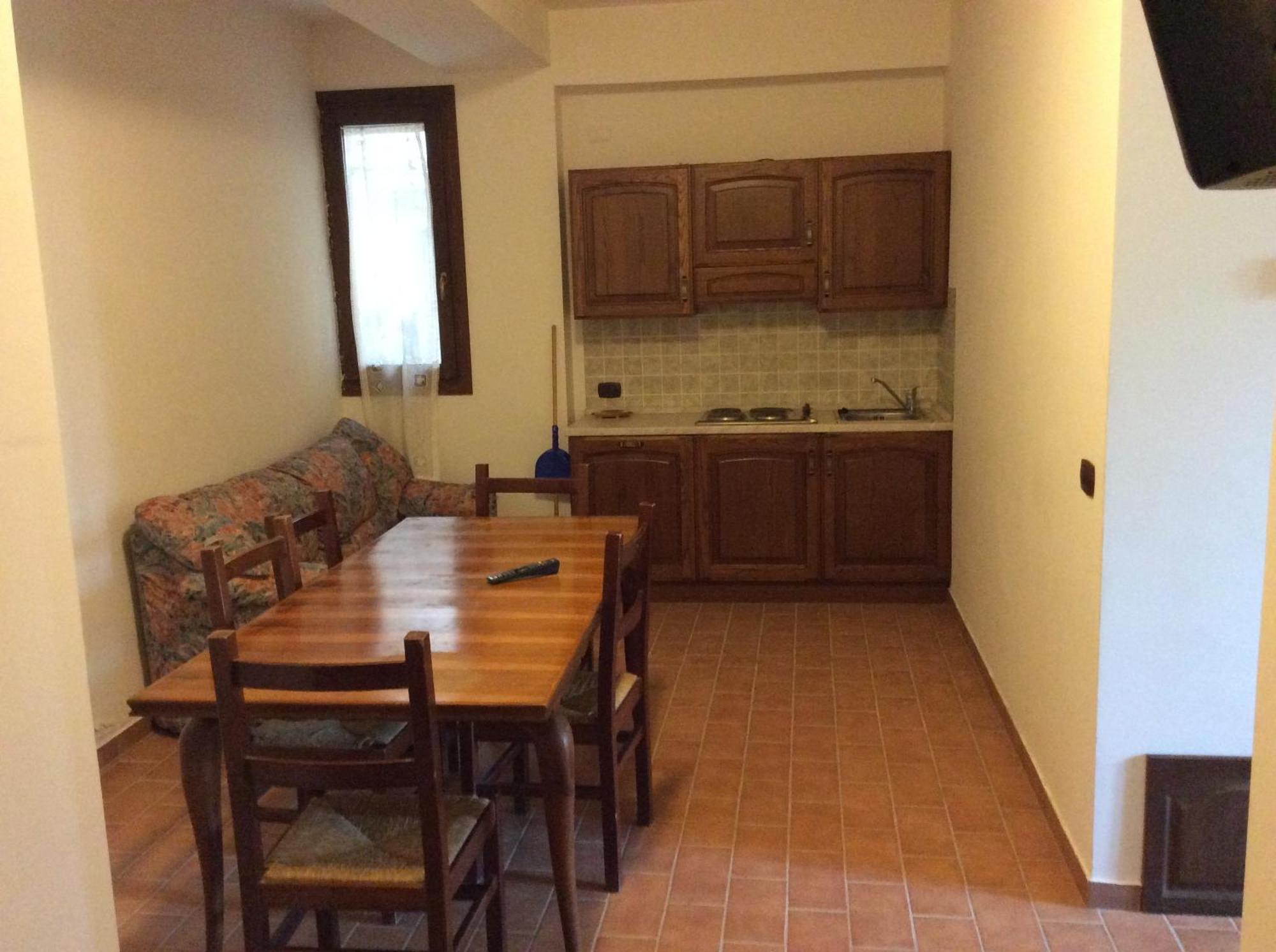 Hotel Il Feudo Dei Pierleoni Celano Oda fotoğraf