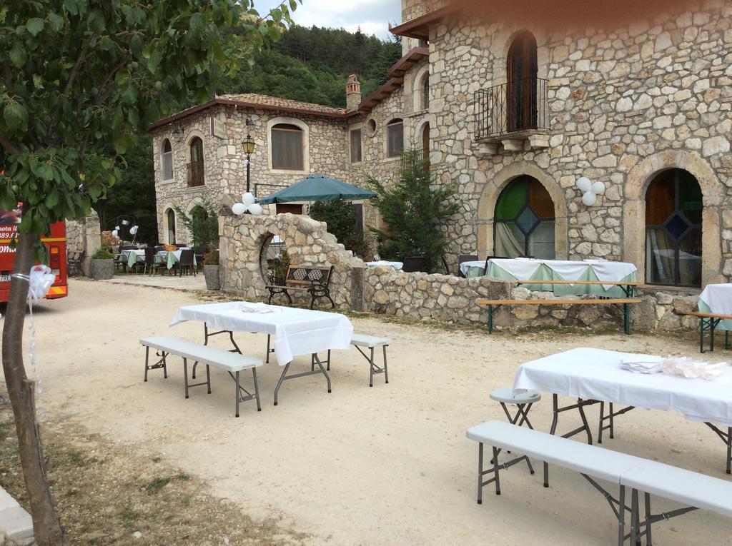 Hotel Il Feudo Dei Pierleoni Celano Dış mekan fotoğraf